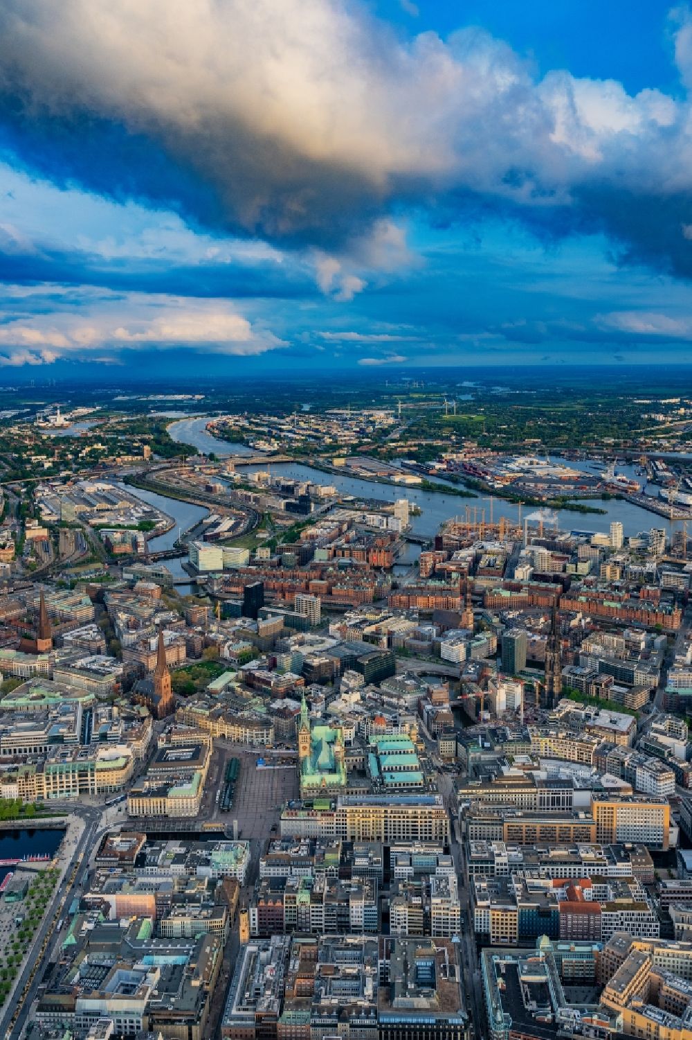 Aerial photograph Hamburg - Old Town area and city center in Hamburg, Germany