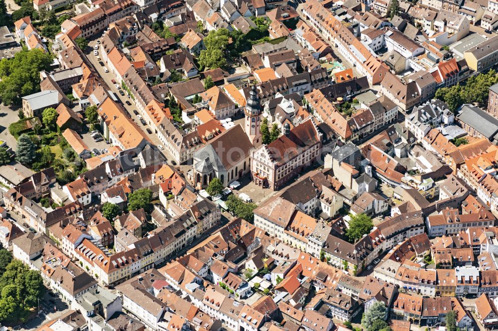 Aerial photograph Karlsruhe - Old Town area and city center in the district Durlach in Karlsruhe in the state Baden-Wuerttemberg, Germany