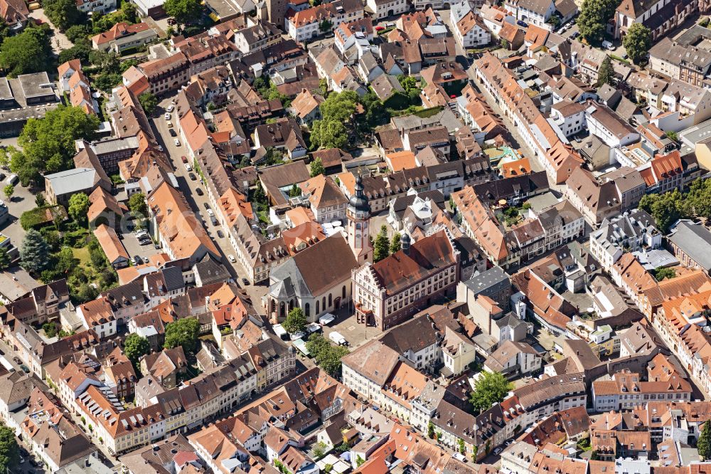 Karlsruhe from the bird's eye view: Old Town area and city center in the district Durlach in Karlsruhe in the state Baden-Wuerttemberg, Germany