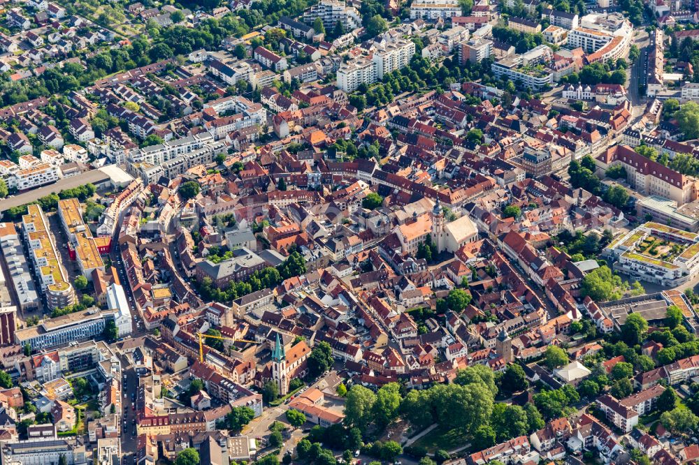 Karlsruhe from the bird's eye view: Old Town area and city center in the district Durlach in Karlsruhe in the state Baden-Wuerttemberg, Germany