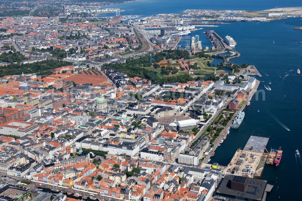 Aerial photograph Kopenhagen - Old Town area and city center in Copenhagen in Region Hovedstaden, Denmark