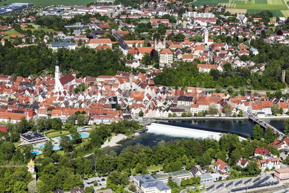 Aerial photograph Landsberg am Lech - Old Town area and city center in Landsberg am Lech in the state Bavaria, Germany