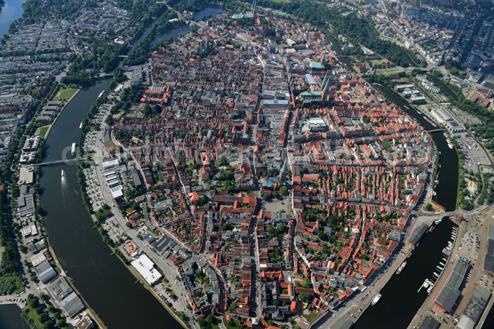 Aerial image Lübeck - Old Town area and city center on trave river in Luebeck in the state Schleswig-Holstein, Germany