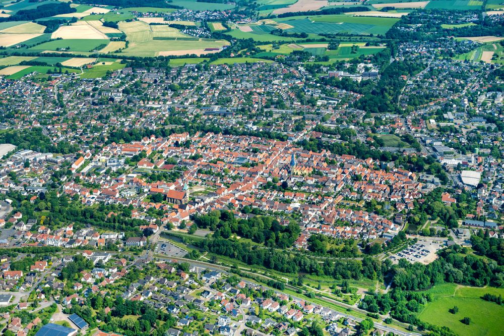 Aerial photograph Lemgo - Old Town area and city center on street Kramerstrasse in Lemgo in the state North Rhine-Westphalia, Germany