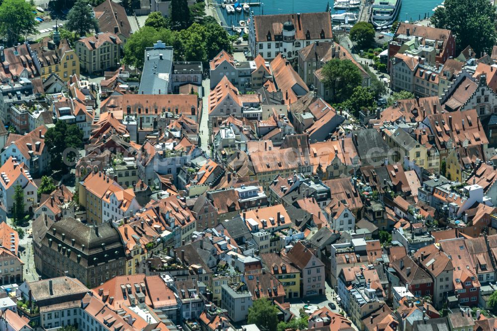 Aerial photograph Lindau (Bodensee) - Old Town area and city center in Lindau (Bodensee) in the state , Germany