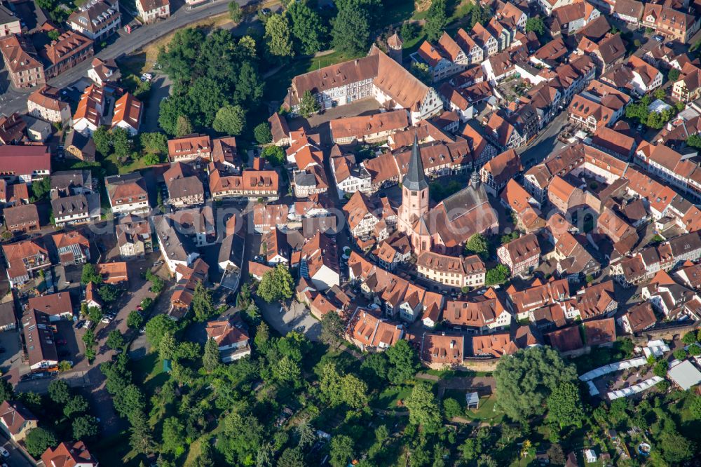 Aerial photograph Michelstadt - Old Town area and city center on place Marktplatz in Michelstadt in the state Hesse, Germany