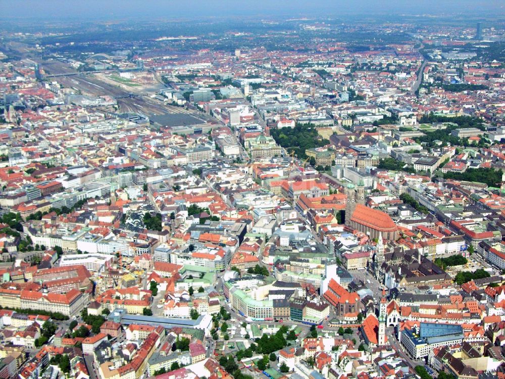 München from the bird's eye view: Old Town area and city center in Munich in the state Bavaria, Germany