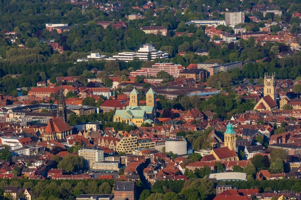 Aerial photograph Münster - Old Town area and city center in Muenster in the state North Rhine-Westphalia, Germany