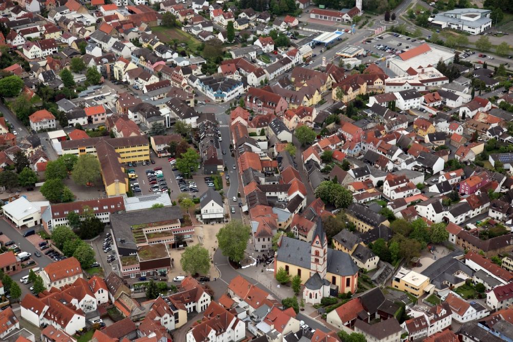 Aerial photograph Nieder-Olm - Old Town area and city center in Nieder-Olm in the state Rhineland-Palatinate, Germany