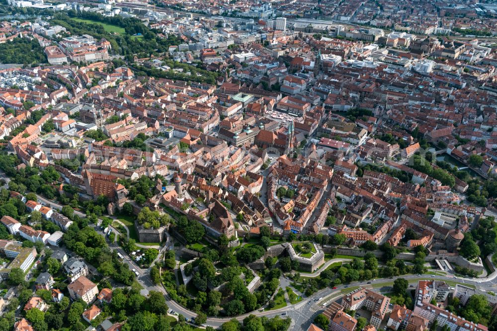 Nürnberg from the bird's eye view: Old Town area and city center in the district Altstadt - Sankt Lorenz in Nuremberg in the state Bavaria, Germany