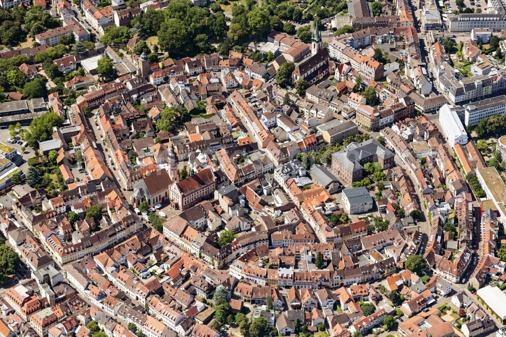 Aerial image Karlsruhe - Old Town area and city center on Pfinztalstrasse in the district Durlach in Karlsruhe in the state Baden-Wurttemberg, Germany