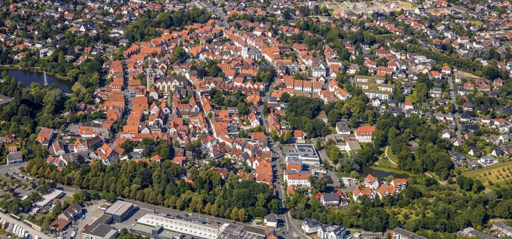 Aerial photograph Rheda-Wiedenbrück - Old Town area and city center in Rheda-Wiedenbrueck in the state North Rhine-Westphalia, Germany
