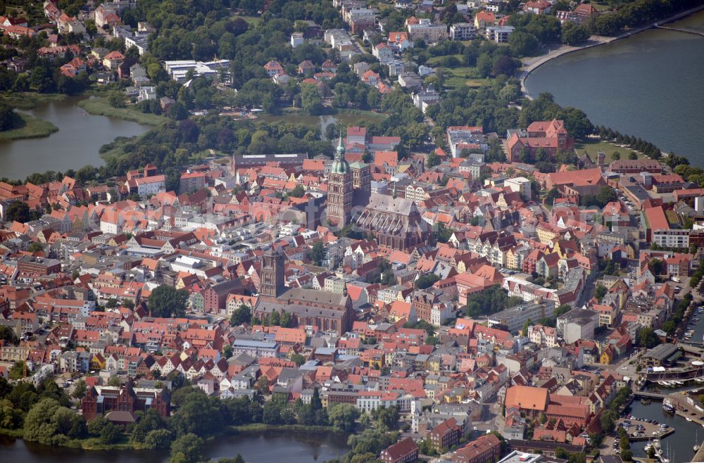 Hansestadt Stralsund from the bird's eye view: Old town area and city center with the St. Nikolai Church on the Alter Markt in Stralsund in the state Mecklenburg - Western Pomerania, Germany