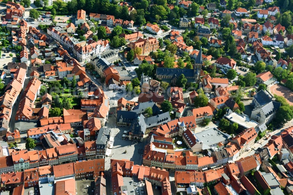 Wernigerode from the bird's eye view: Old Town area and city center in Wernigerode in the state Saxony-Anhalt, Germany