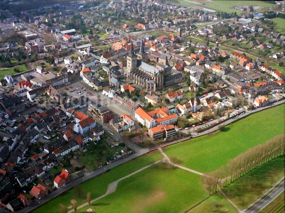 Aerial image Xanten - Old Town area and city center in Xanten in the state North Rhine-Westphalia, Germany
