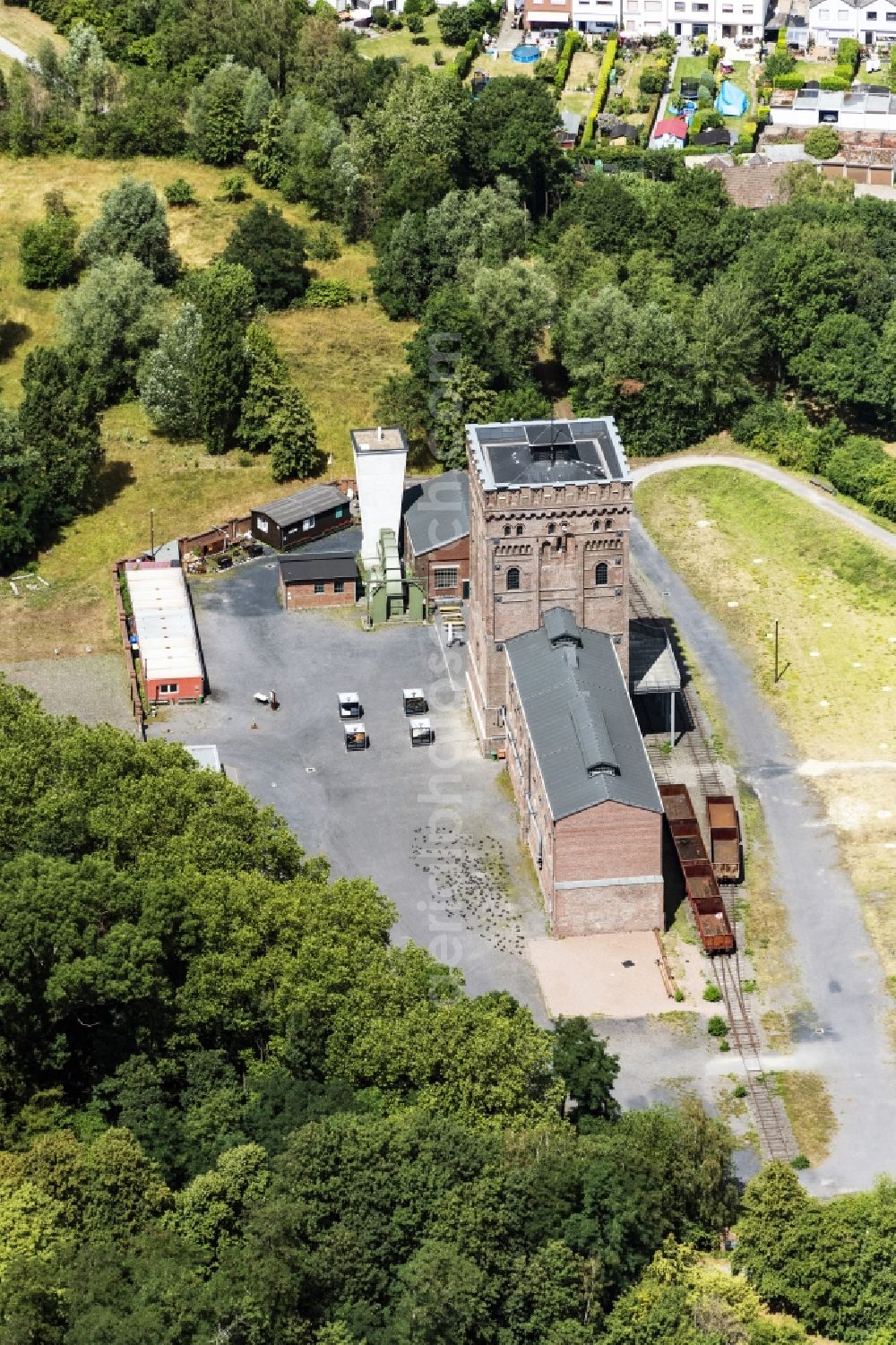 Aerial image Bochum - Industrial monument of the technical plants and production halls of the premises of LWL-Industriemuseum Zeche Hannover on Guennigfelder Strasse in the district Hordel in Bochum in the state North Rhine-Westphalia, Germany