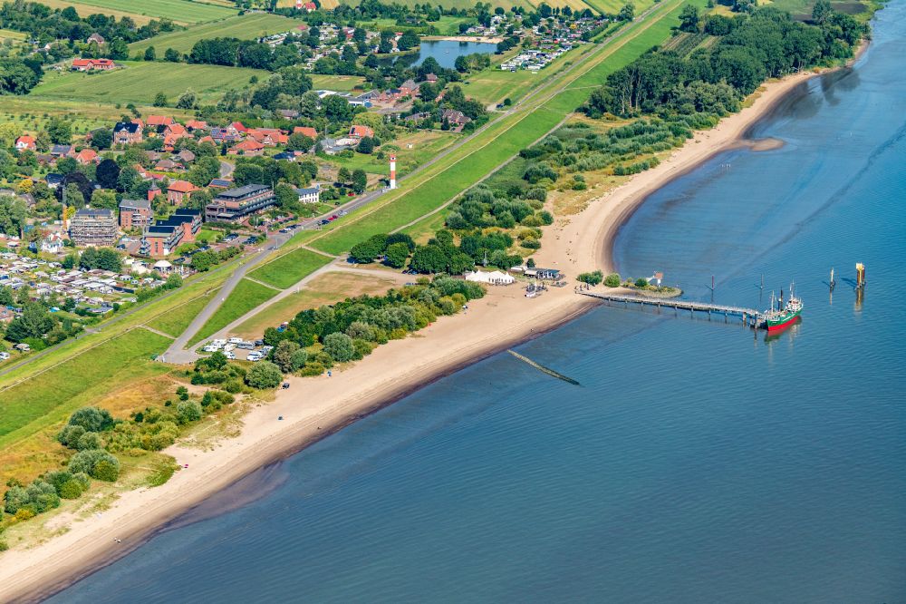 Aerial photograph Drochtersen - Pier on Krautsand in Drochtersen with the museum ship Gruendiek from Stade in the state Lower Saxony, Germany