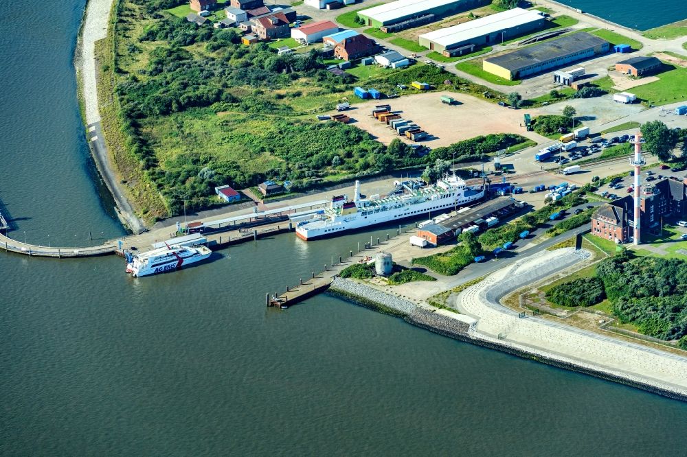 Borkum from the bird's eye view: Dock for ferry ships on the Borkum-Emden route with the ferry ships MS Ostfriesland and the Katamaran Nordlicht in Borkum in the state of Lower Saxony