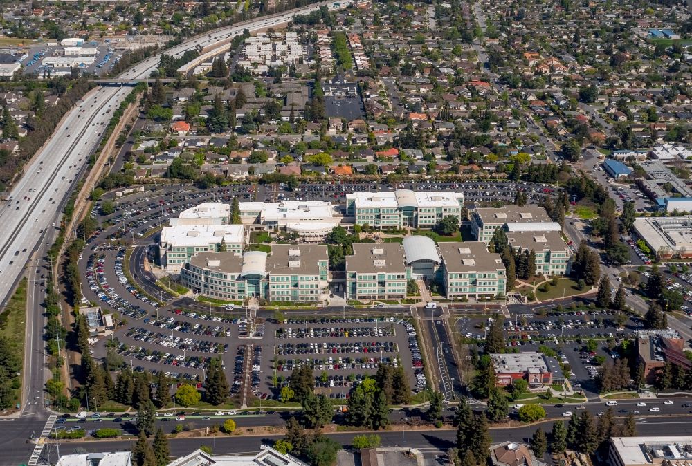 Aerial image Cupertino - Administration building of the company Apple Inc Campus am Infinite Loop in Cupertino Fereral State California in USA