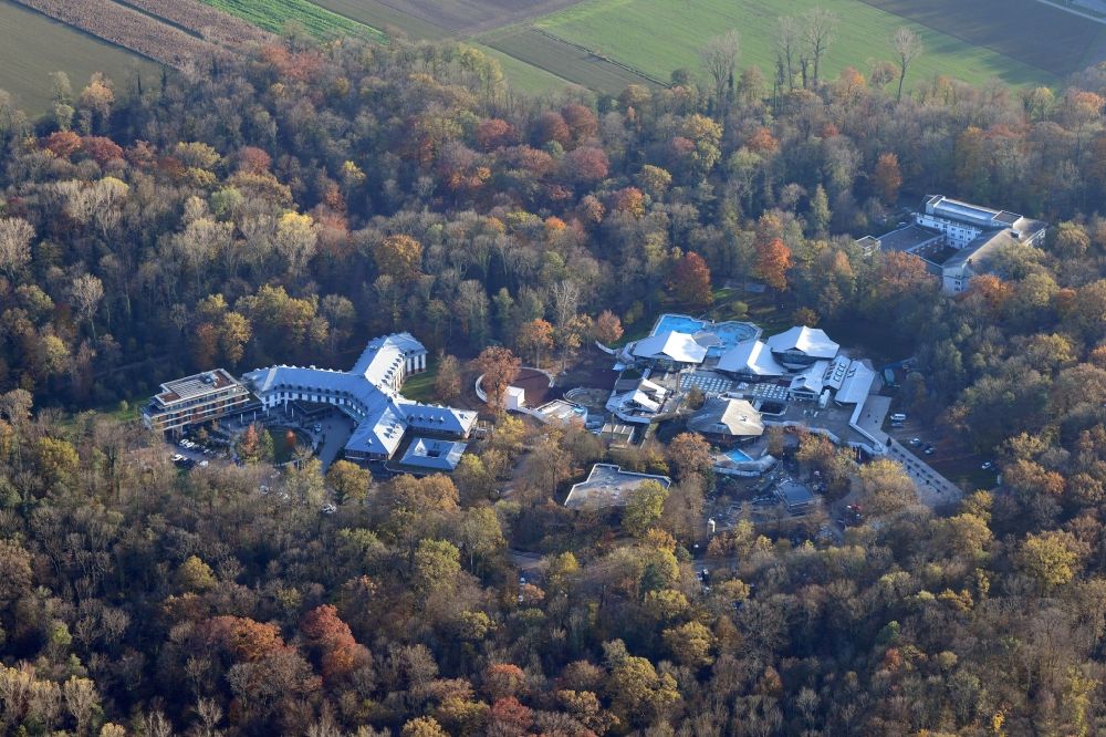 Aerial photograph Freiburg im Breisgau - Area at the Keidel Mineral-Thermalbad Spa, the Dorint Hotel An den Thermen and the Celenus Psychosomatic Clinic in Freiburg im Breisgau in the state Baden-Wurttemberg, Germany