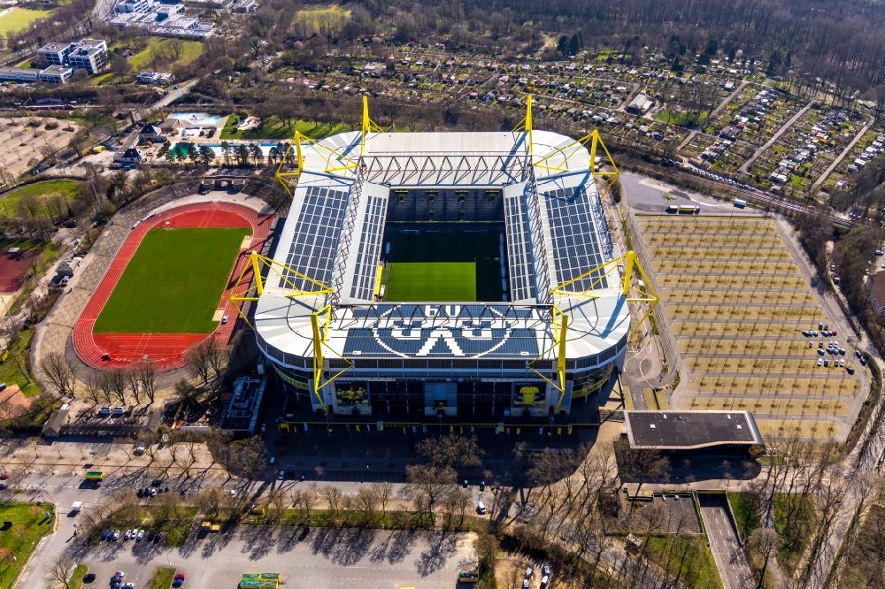 Dortmund from above - Bundesliga stadium and sports facility grounds of the arena of BVB - Stadium Signal Iduna Park of the Bundesliga in Dortmund in the state of North Rhine-Westphalia