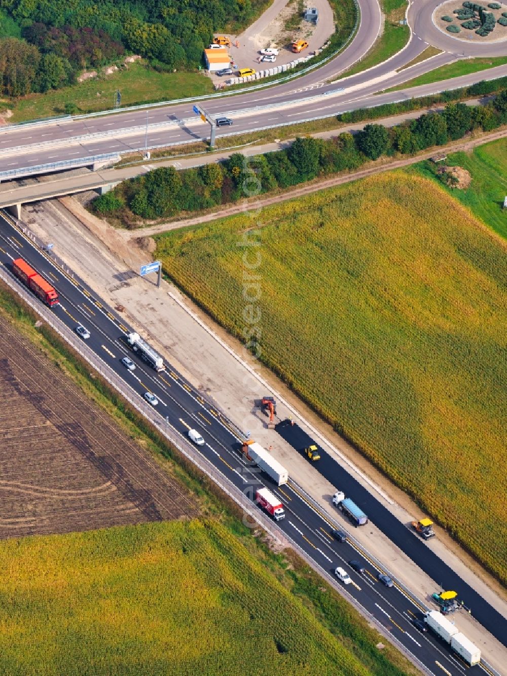 Aerial photograph Ringsheim - Motorway construction site to renew the asphalt surface on the route of BAB A5 in Ringsheim in the state Baden-Wuerttemberg, Germany
