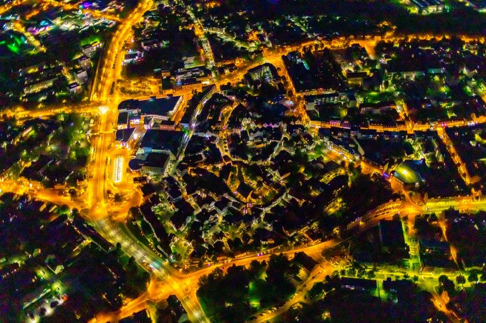 Aerial photograph at night Hattingen - Night lighting old Town area and city center in Hattingen at Ruhrgebiet in the state North Rhine-Westphalia, Germany