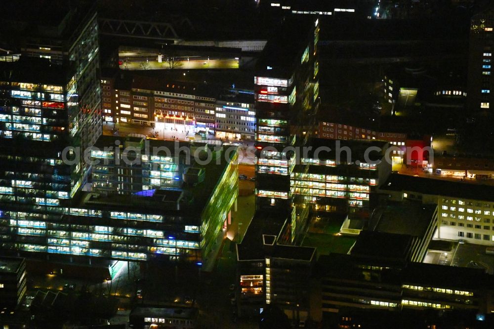 Aerial photograph at night Hamburg - Night lighting office and corporate management high-rise building Beim Strohhause in the district Sankt Georg in Hamburg, Germany