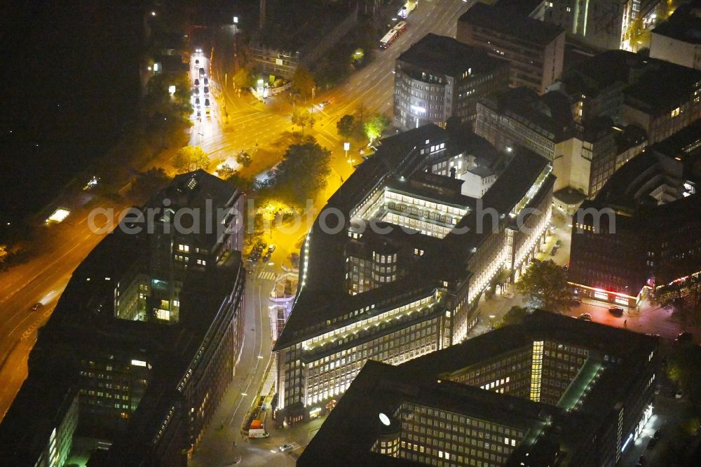 Aerial image at night Hamburg - Night lighting Office building Chilehaus Hamburg on Fischertwiete in Hamburg, Germany