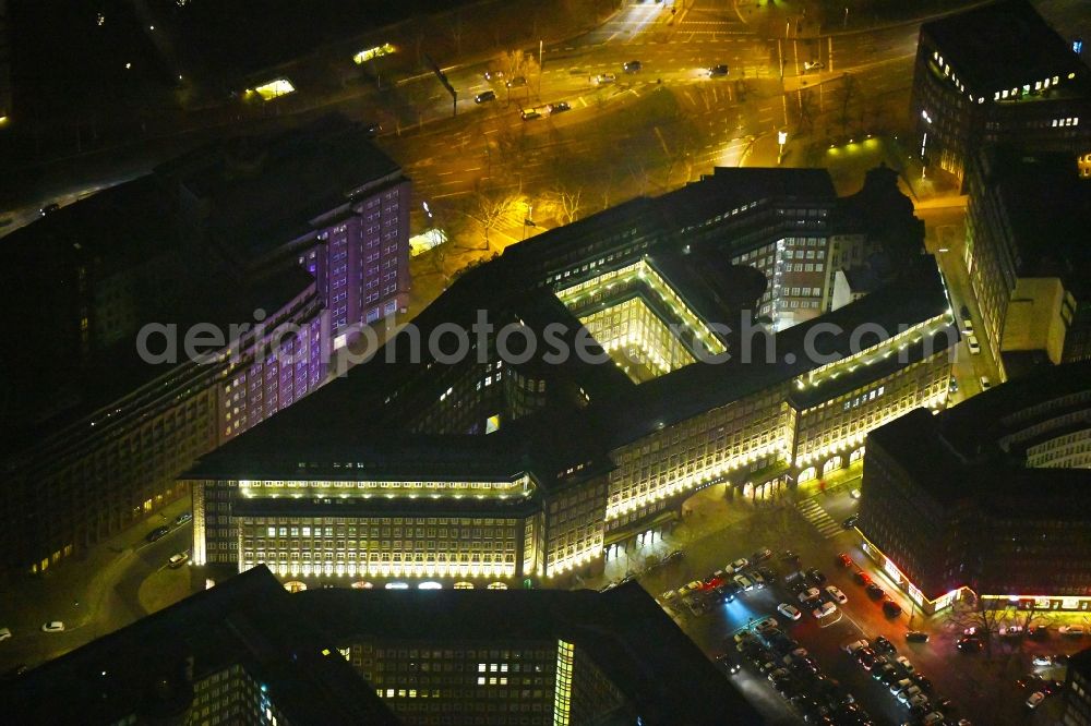 Aerial image at night Hamburg - Night lighting Office building Chilehaus Hamburg on Fischertwiete in Hamburg, Germany