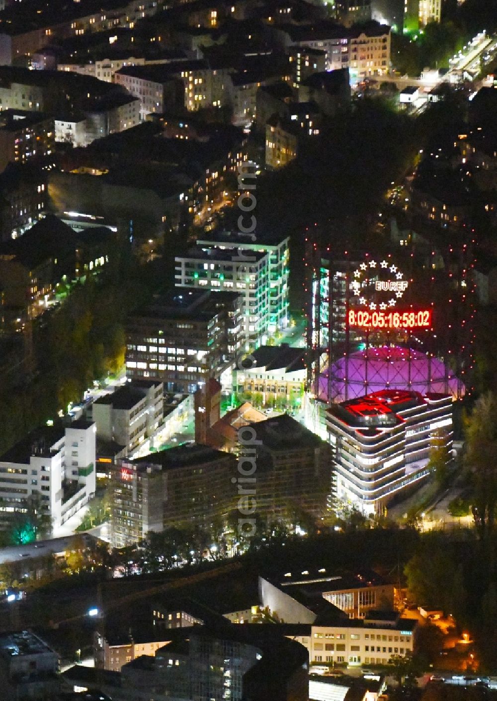 Aerial image at night Berlin - Night lighting office building on EUREF-Conpus on Torgauer Strasse in the district Schoeneberg in Berlin, Germany