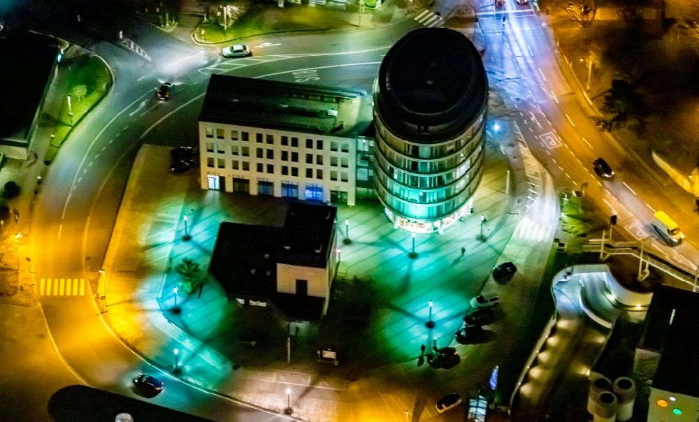Unna at night from above - Night lighting office building Jobcenter Kreis Unna on Bahnhofstrasse in Unna in the state North Rhine-Westphalia, Germany