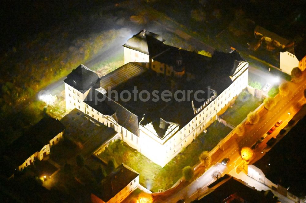 Aerial image at night Coswig (Anhalt) - Night lighting castle of in Coswig (Anhalt) in the state Saxony-Anhalt, Germany