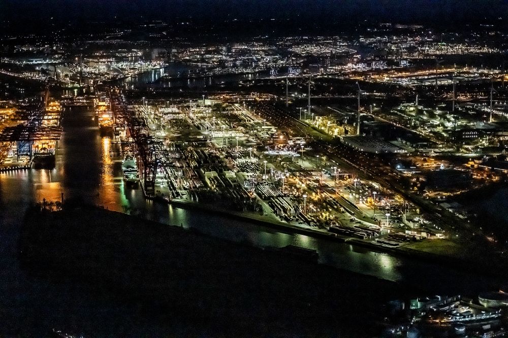 Aerial photograph at night Hamburg - Night lighting container Terminal in the port of the international port of the EUROGATE Container Terminal Hamburg GmbH im Morgennebel in Hamburg