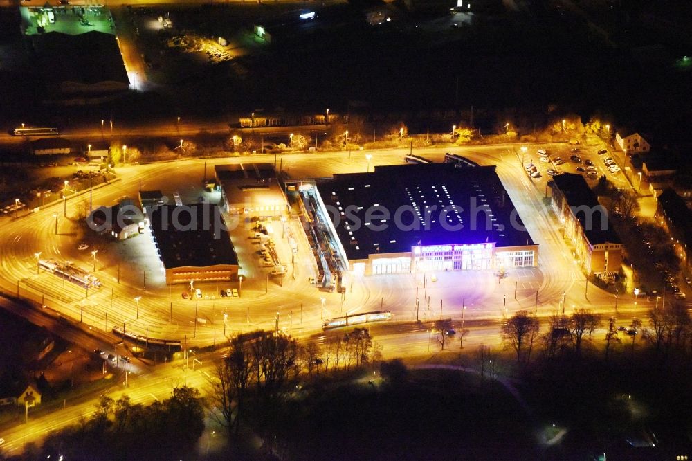 Aerial photograph at night Rostock - Night view estates depot / depot tramway in Rostock in Mecklenburg-Western Pomerania