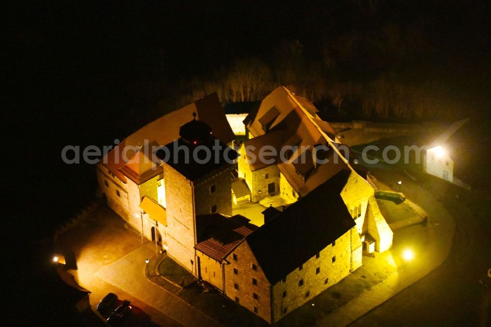Aerial photograph at night Amt Wachsenburg - Night lighting Castle of the fortress Wachsenburg in Amt Wachsenburg in the state Thuringia