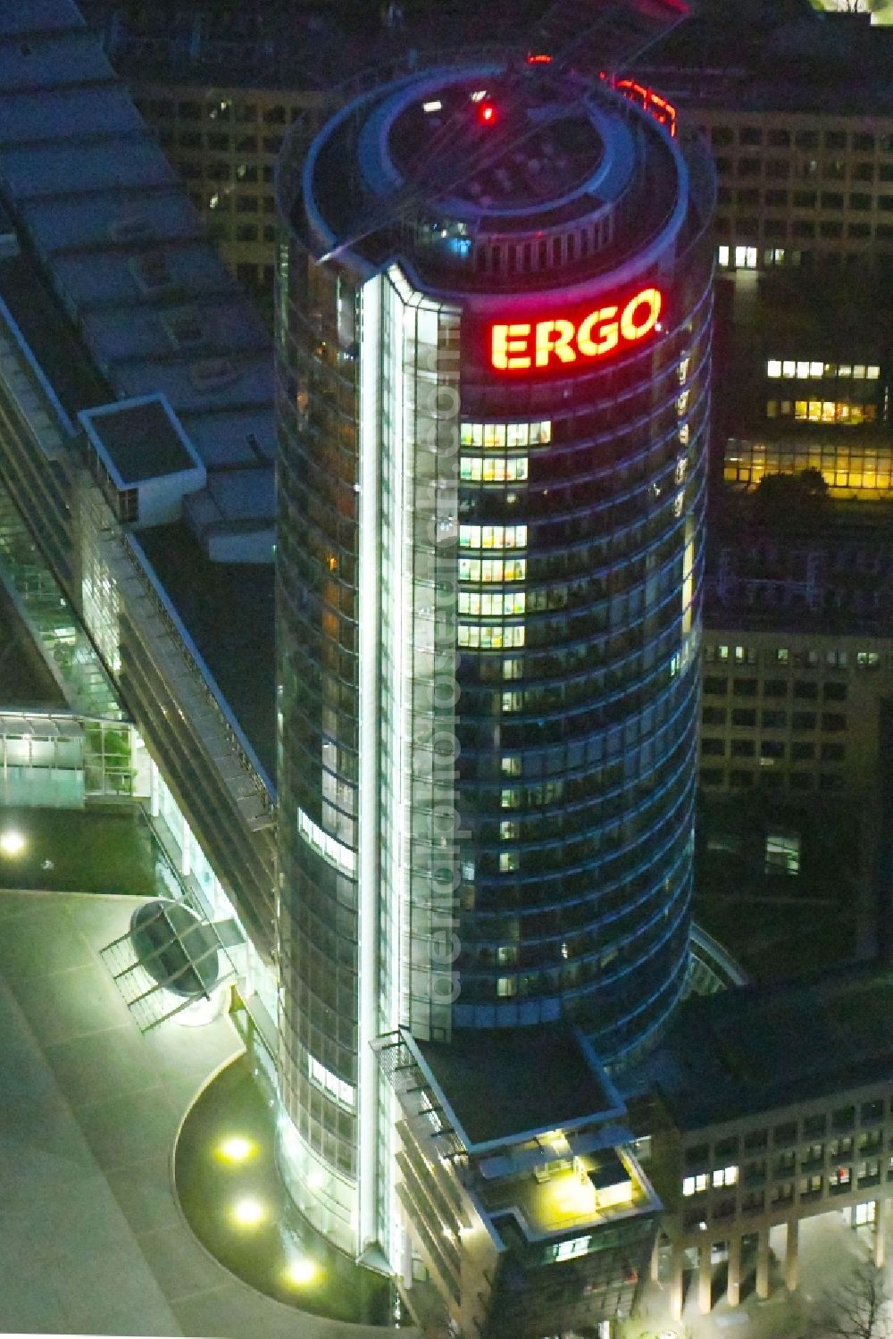 Düsseldorf at night from the bird perspective: Night lighting office and corporate management high-rise building of ERGO Group AG on ERGO-Platz in the district Pempelfort in Duesseldorf in the state North Rhine-Westphalia, Germany
