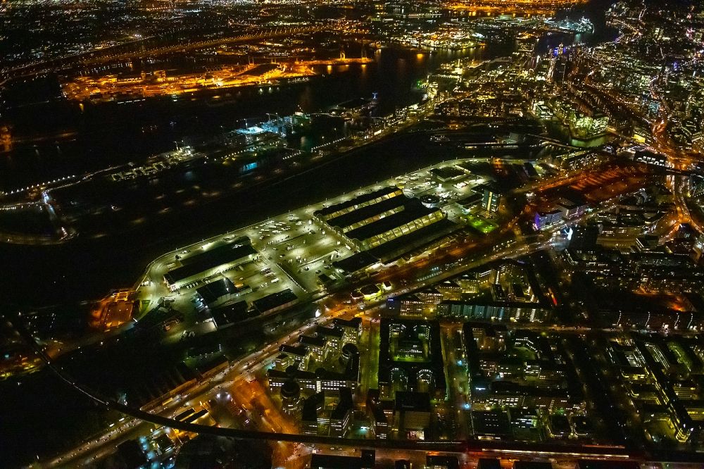Aerial photograph at night Hamburg - Night lighting building of the wholesale center for flowers, fruits and vegetables in Hamburg, Germany