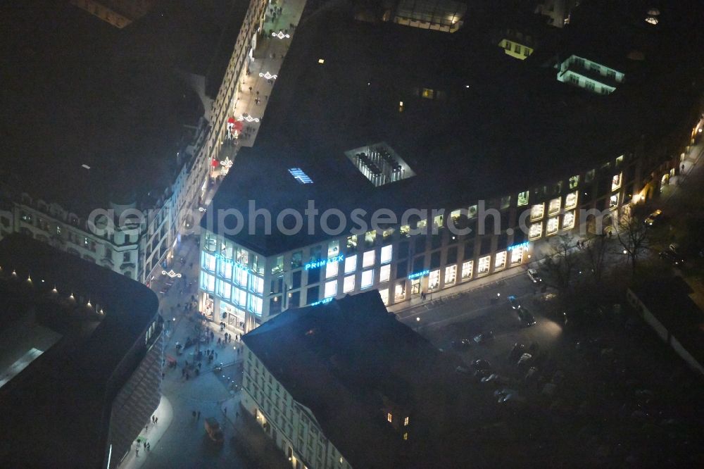 Aerial photograph at night Leipzig - Night lighting Building of the shopping center Primark Hainstrasse in the district Zentrum in Leipzig in the state Saxony, Germany