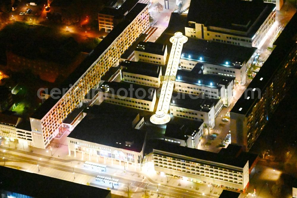 Aerial image at night Dessau - Night lighting building of the shopping center Rathaus-Center Dessau on Kavalierstrasse in Dessau-Rosslau in the state Saxony-Anhalt, Germany