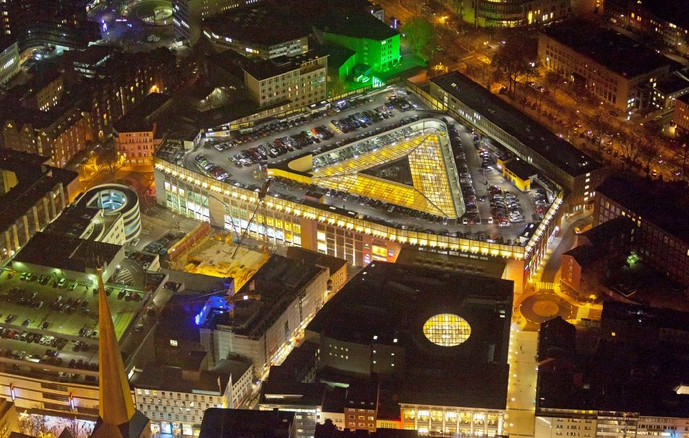Dortmund at night from above - Night lighting building of the shopping center Thier-Galerie in Dortmund in the state North Rhine-Westphalia