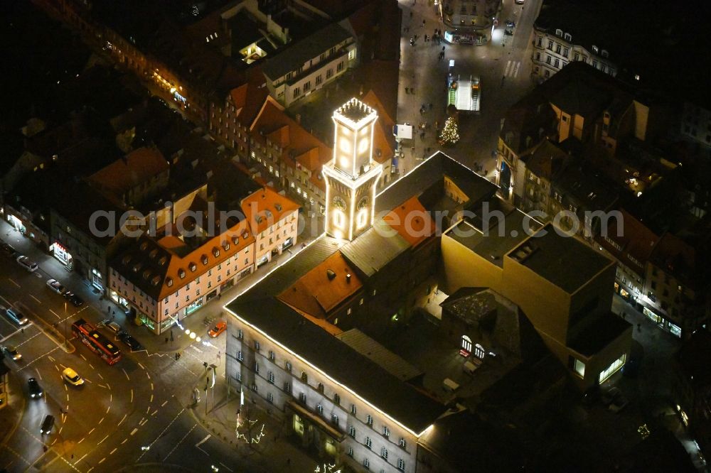 Aerial photograph at night Fürth - Night lighting Town Hall building of the city administration on Koenigsstrasse in Fuerth in the state Bavaria, Germany