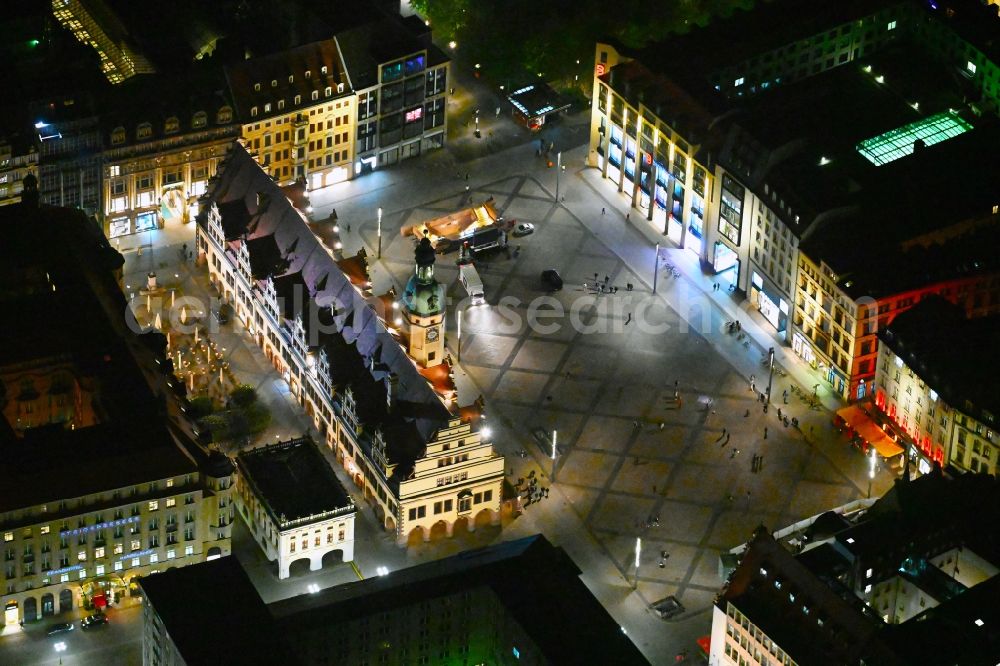 Leipzig at night from the bird perspective: Night lighting Town Hall building of the City Council at the market downtown in the district Mitte in Leipzig in the state Saxony, Germany