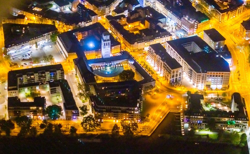 Mülheim an der Ruhr at night from the bird perspective: Night lighting town Hall building of the city administration in Muelheim on the Ruhr at Ruhrgebiet in the state North Rhine-Westphalia, Germany