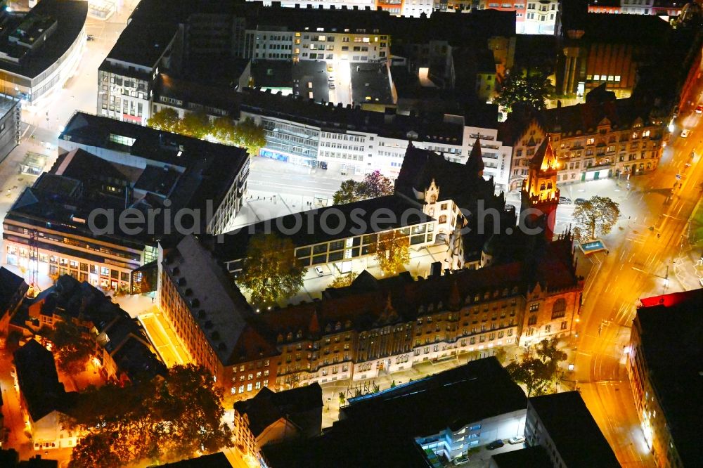 Aerial image at night Saarbrücken - Night lighting town Hall building of the city administration on Rathausplatz in the district Sankt Johann in Saarbruecken in the state Saarland, Germany