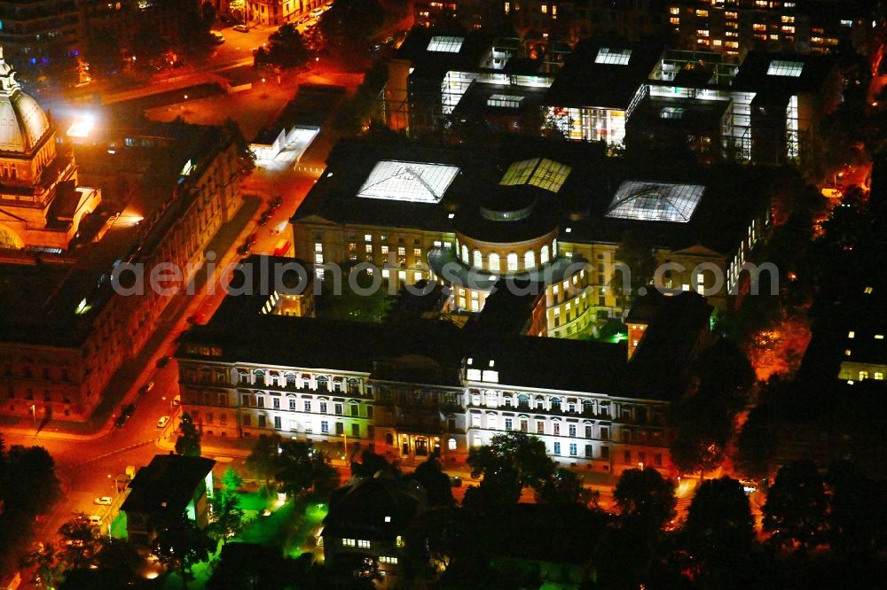 Leipzig at night from the bird perspective: Night lighting building complex of the university on Waechterstrasse in the district Zentrum-Sued in Leipzig in the state Saxony, Germany