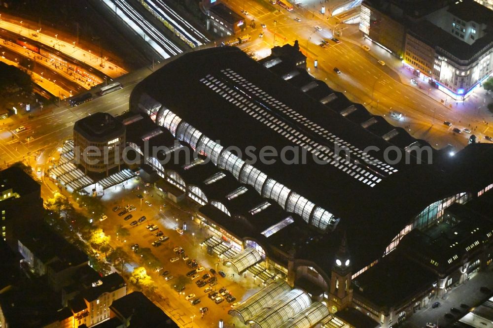 Aerial image at night Hamburg - Night lighting Track progress and building of the main station of the railway in Hamburg, Germany