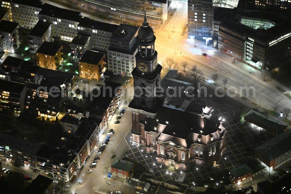 Aerial photograph at night Hamburg - Night lighting view of the church St. Michaelis in Hamburg