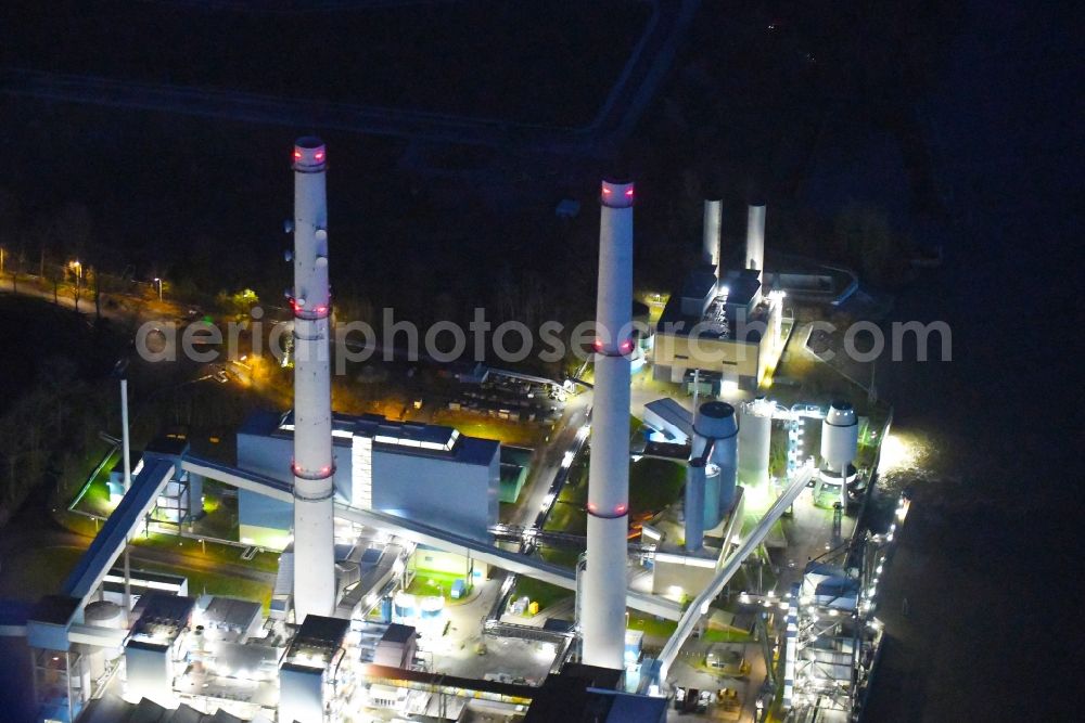 Aerial image at night Wedel - Night lighting view of the Wedel Power Station at the river Elbe in Schleswig-Holstein