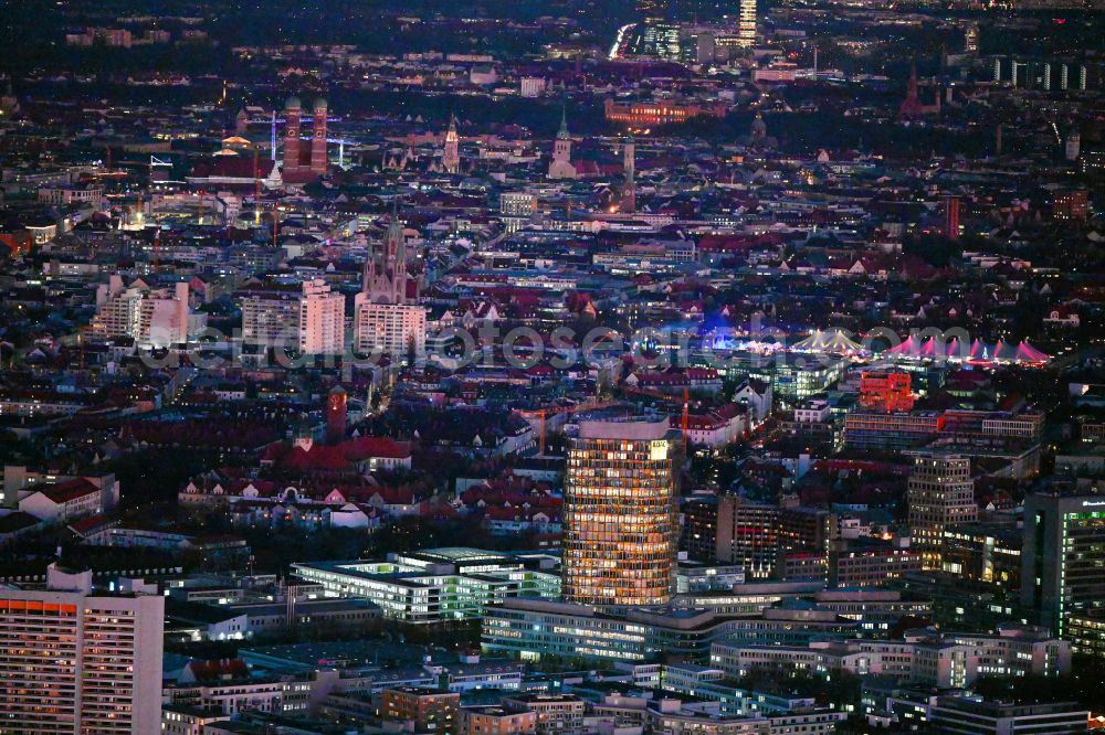 München at night from the bird perspective: Night lighting high-rise ensemble of ADAC Zentrale on street Hansastrasse in the district Sendling-Westpark in Munich in the state Bavaria, Germany